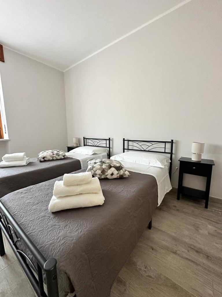 Ca Rosas - Appartamento Alba Alba  Zewnętrze zdjęcie